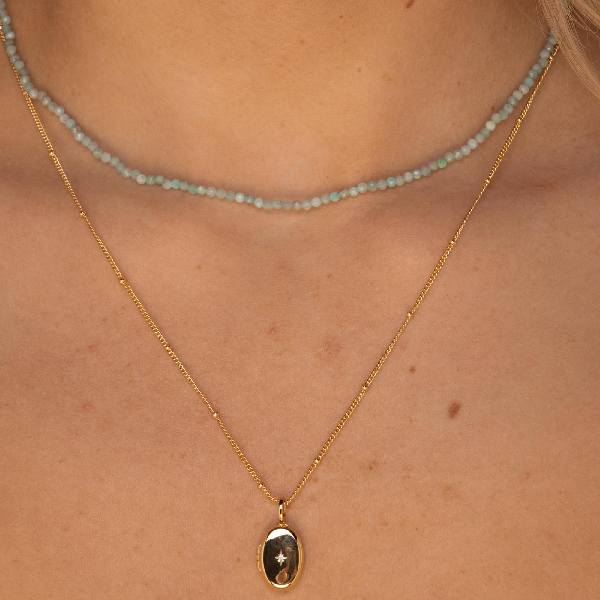 North Star Oval Locket Necklace Gold