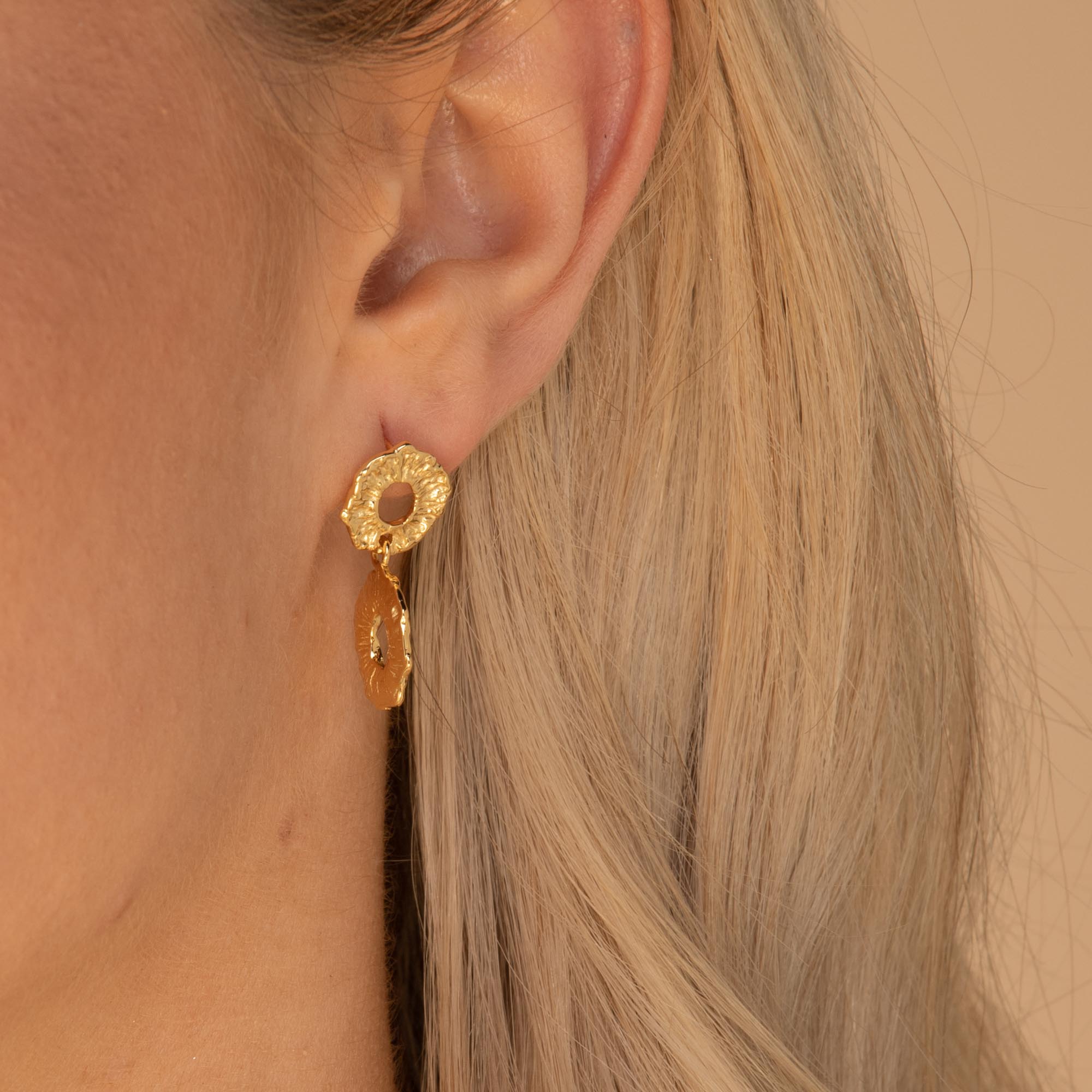 Molten Link Earrings Gold